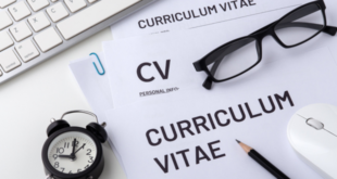 Aplikasi Pembuat Cv di HP