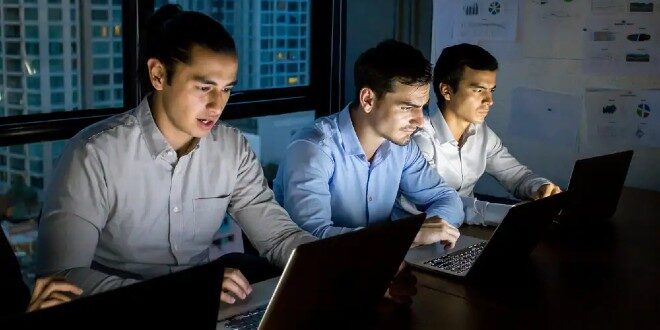 Cover Akses Info Tips Kerja Shift Malam Agar Tidak Ngantuk